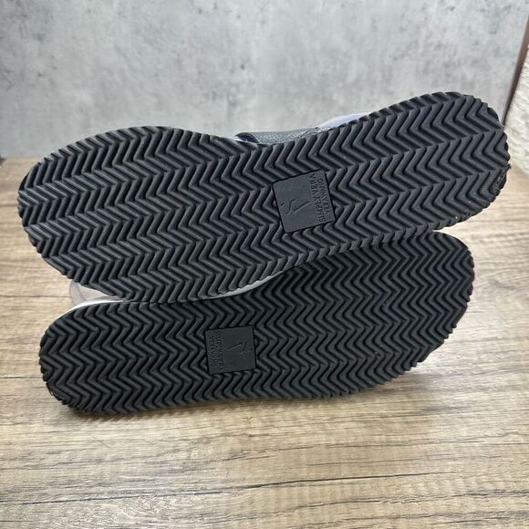 Simply Vera Wang~Women's~Slide White/ Black Straps Sandals~Size 8.5M - Picture 8 of 9